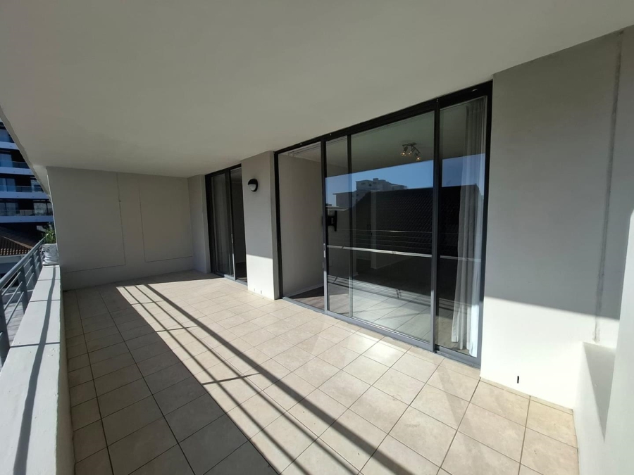 To Let 2 Bedroom Property for Rent in Sea Point Western Cape